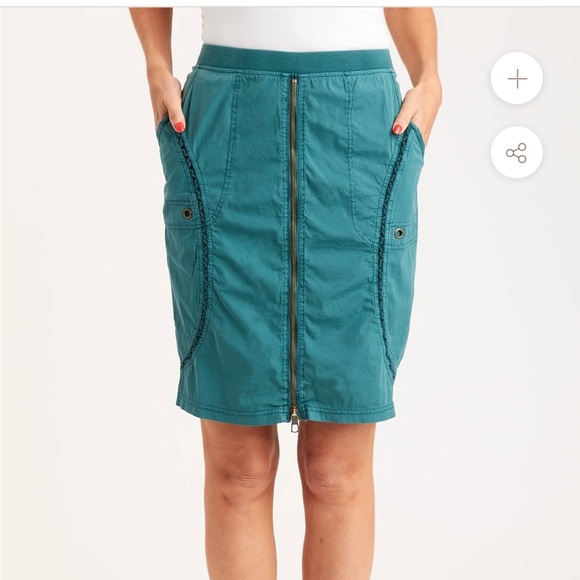 Like new (literally worn once!) XCVI skirt, size M - Picture 2 of 3